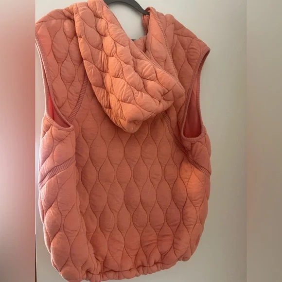 Free People Dream Big Quilted Vest Size M - Picture 3 of 5